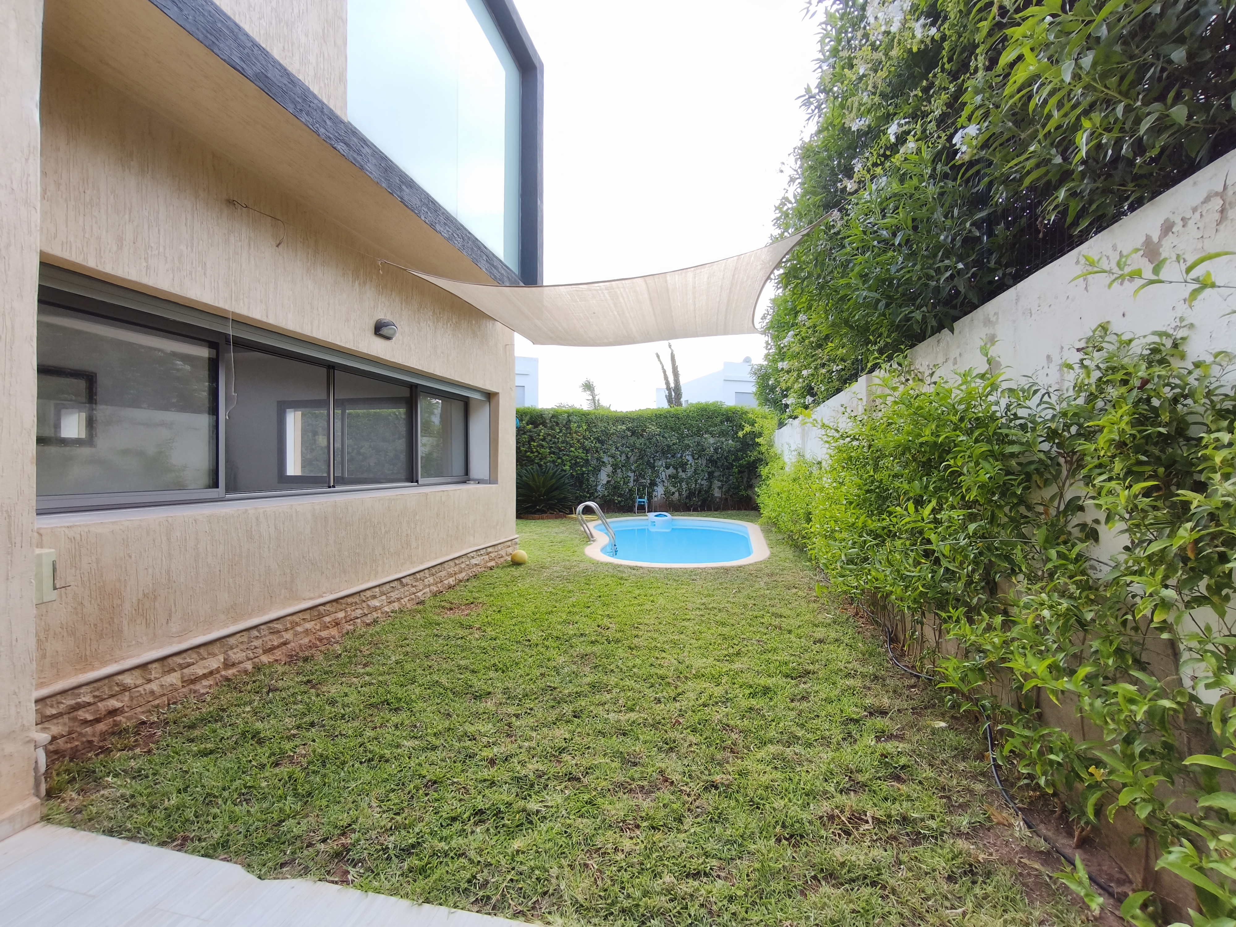 Magnifique villa 3 chambres avec piscine et jardin