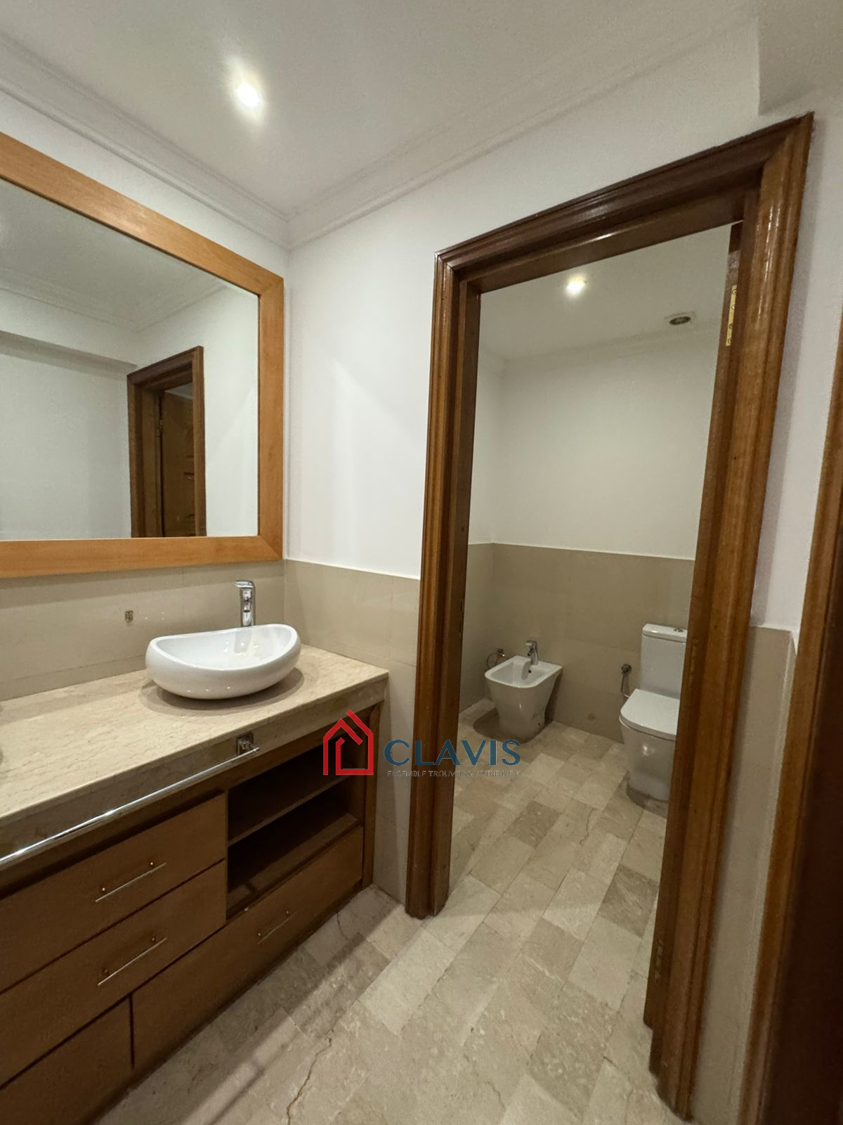 Appartement 201 m² f Bourgogne — 8