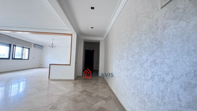 Appartement en hauteur dans résidence fermée — 3
