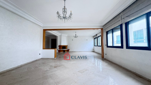 Appartement en hauteur dans résidence fermée — 2