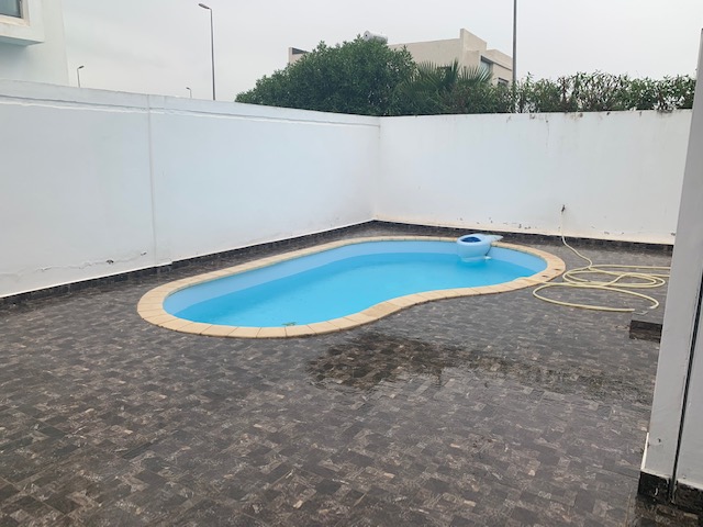 Jolie villa moderne angle et ensoleillée en vente à Dar Bouazza 3 CH