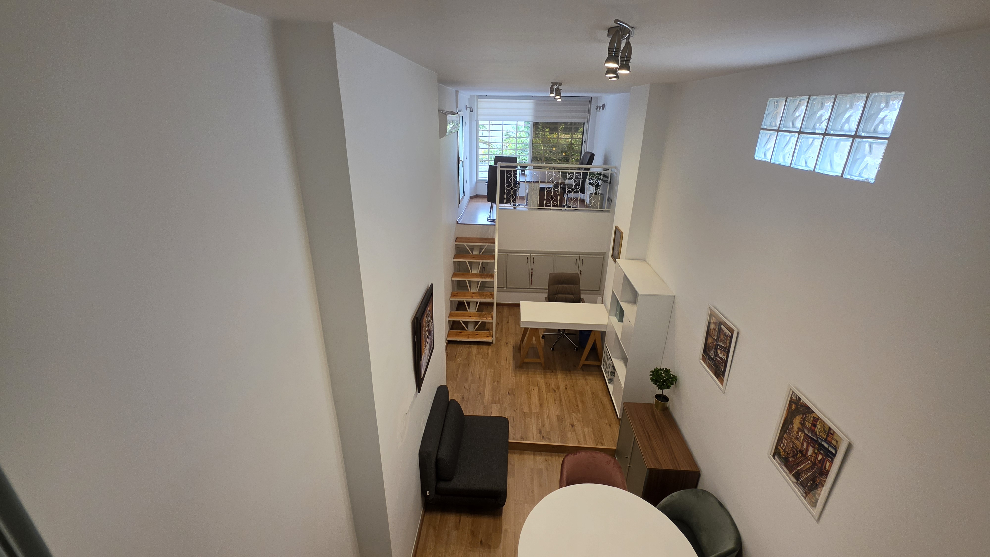 joli bureau a vendre au Coeur de gauthier — 4
