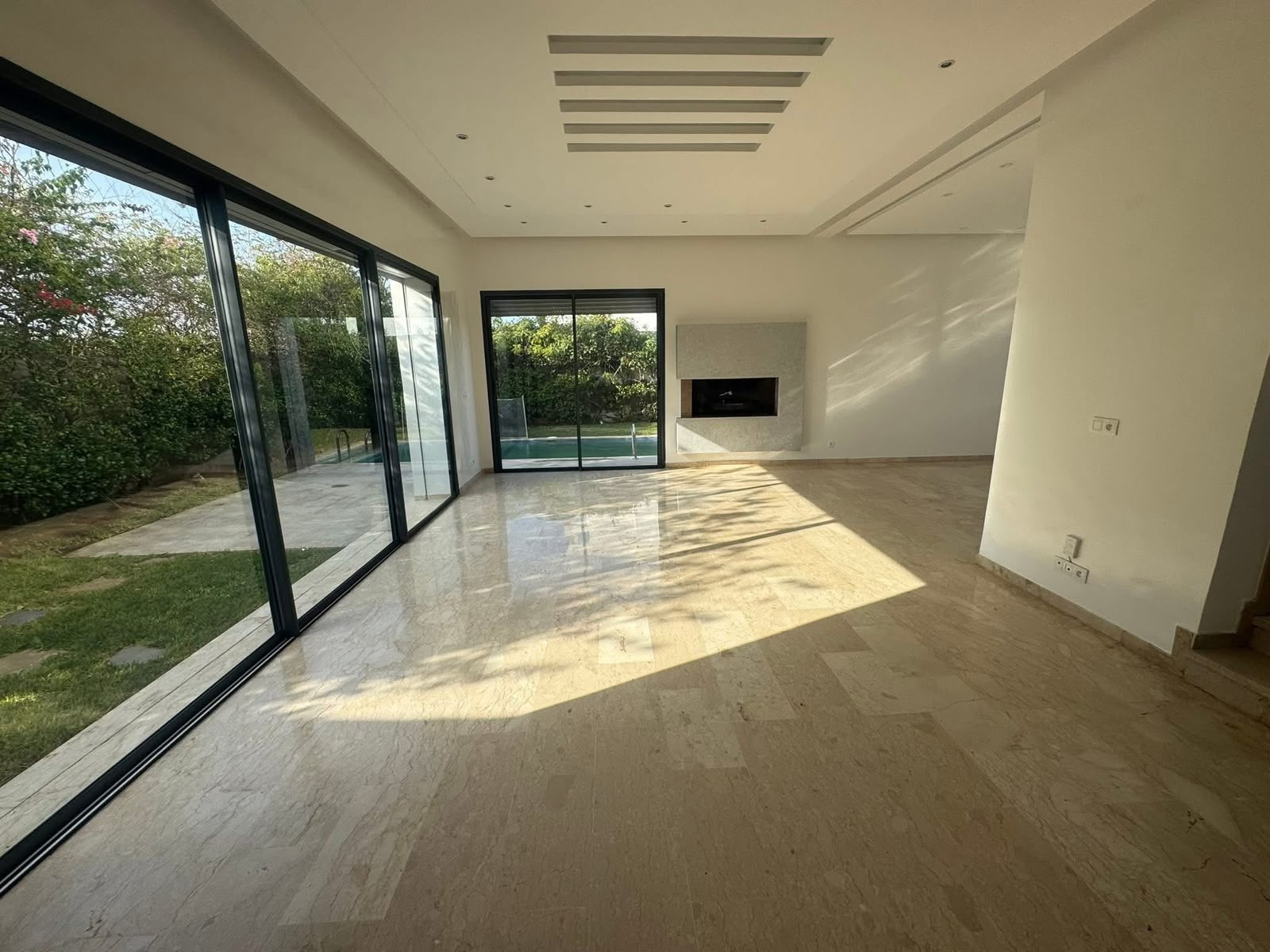 Dar-Bouaaza - Villa moderne à vendre 3 CH